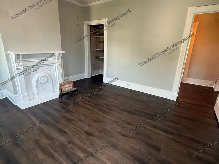 885 College St #883 — Photo 5