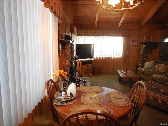 4th image of 40112 Hillcrest Dr
