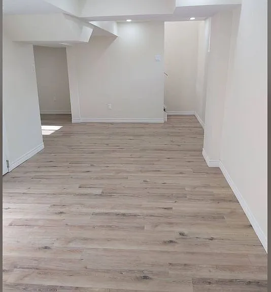 46 Bevan Cres #BASEMENT — Photo 12