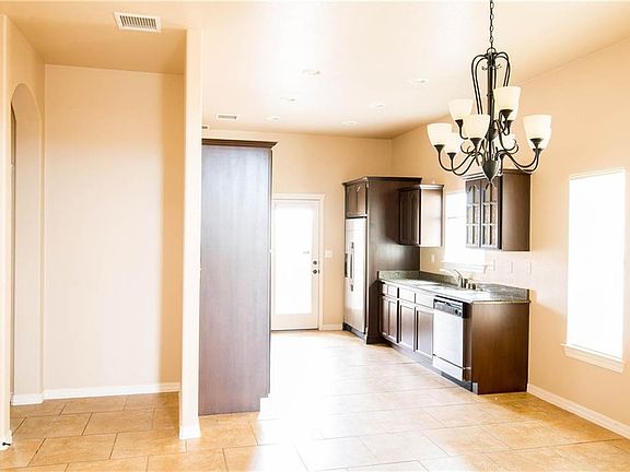 5th image of 3749 Coco Palm Dr