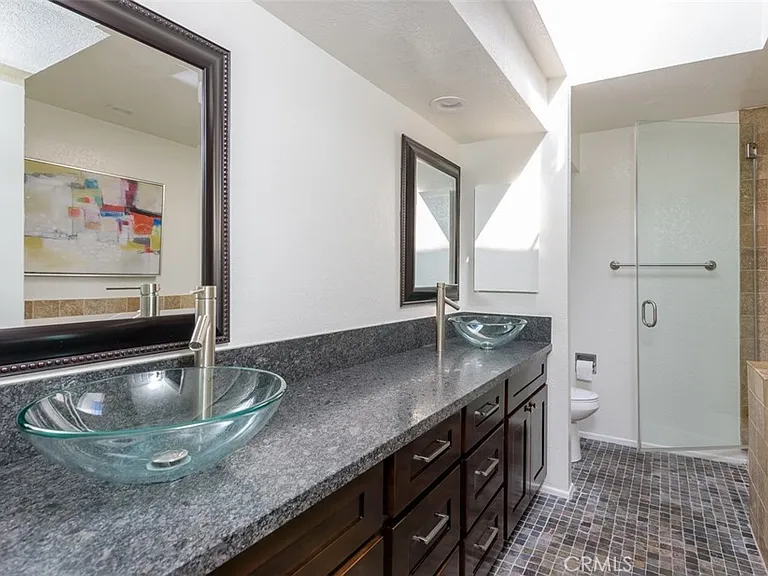 3333 Primera Ave #B — Photo 15