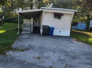 521 Pine Dr, Columbia, PA 17406