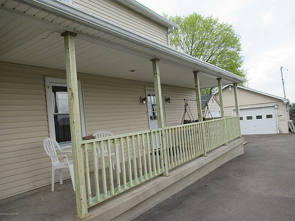 3rd image of 429 Gibbons St #L-18