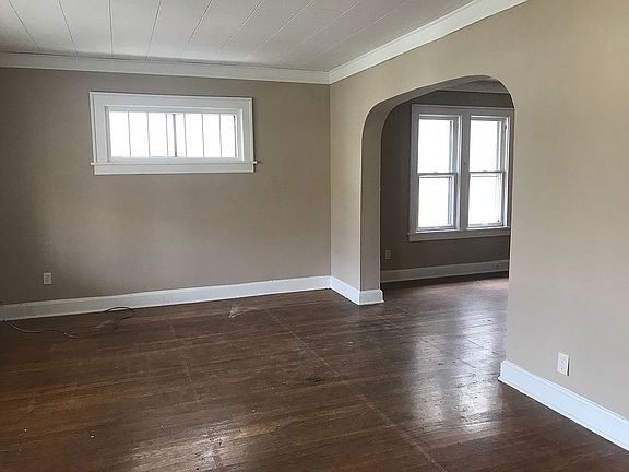 4th image of 4030 Bellefontaine Ave