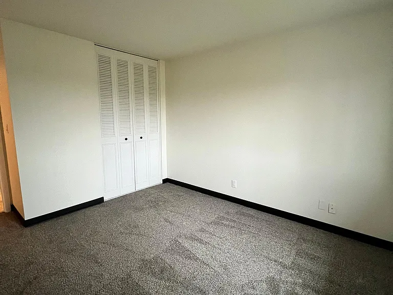 931 Old Marion Rd NE #201 — Photo 11