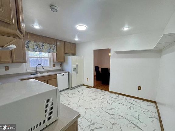 4th image of 2450 Indian Ct