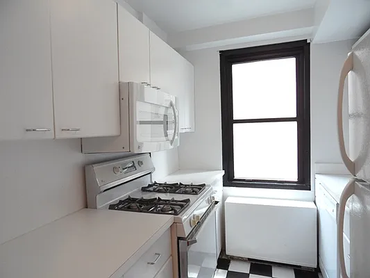 Rented by Goldfarb Properties | media 11