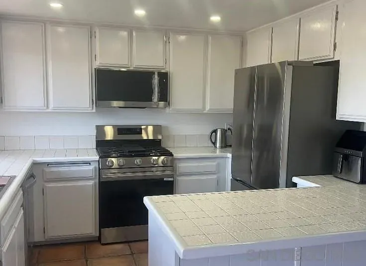 624 Schafer Pl — Photo 14