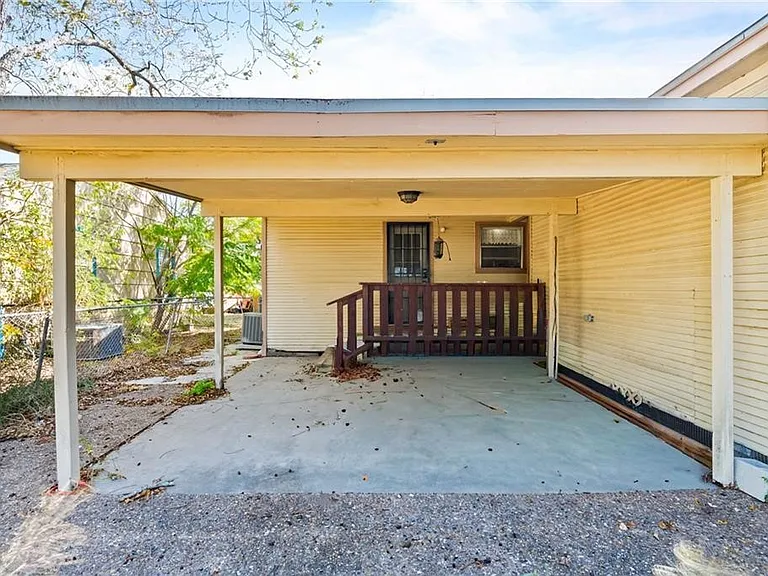 626 Caddo St — Photo 27
