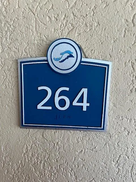 2 bed, 2.0 bath, 1570 sqft, $3,450 — Photo 3