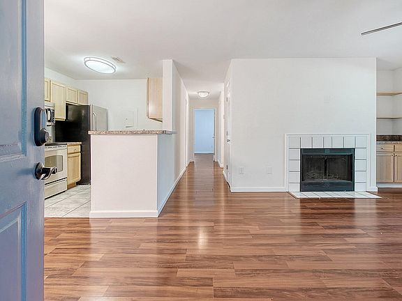 3rd image of 2011 N Highway 17 Unit 1100B