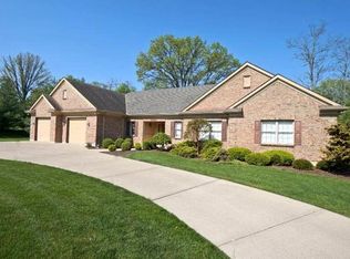 8767 Kenwood Rd, Cincinnati, OH 45242