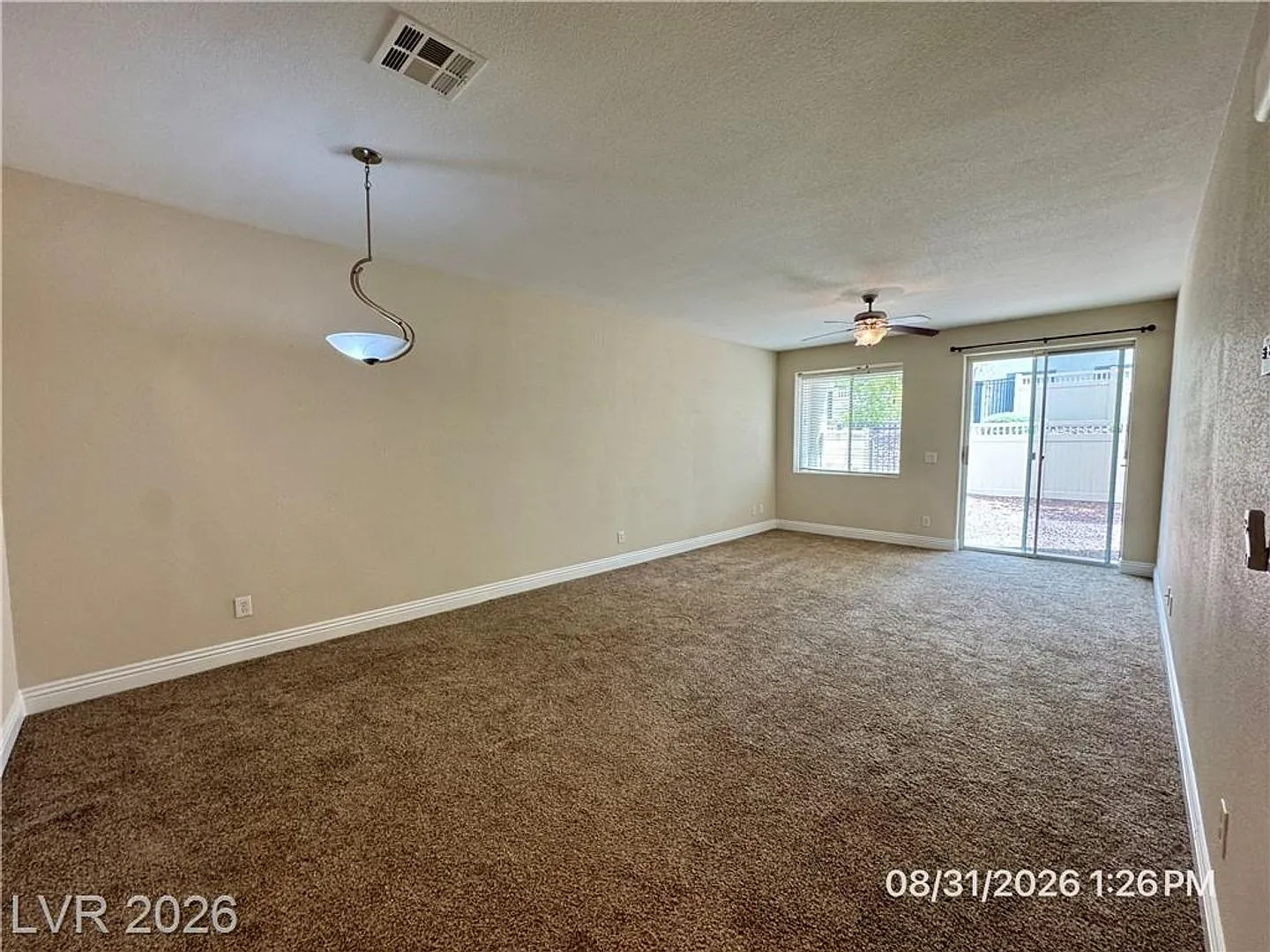 3-Bedroom Henderson Townhouse with Private Backyard — Photo 4