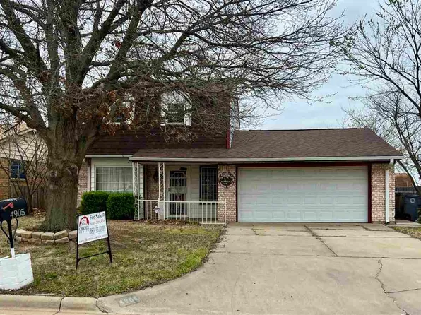 4905 SE Edinburgh Ln, Lawton, OK 73501