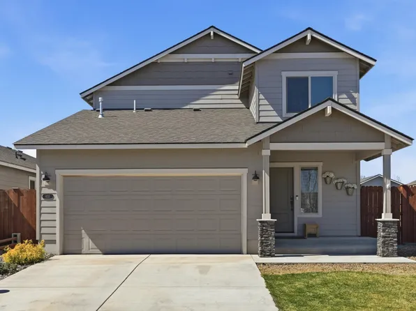 655 NW 26th St, Redmond, OR 97756