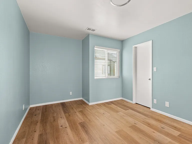 440 Linden Dr #2 — Photo 12