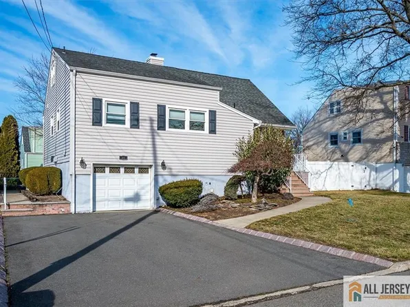 31 Marie Rd, Fords, NJ 08863