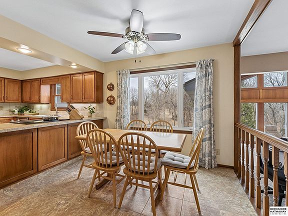 5th image of 6432 Sorensen Ln