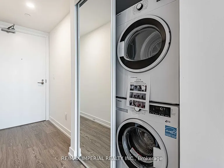 19 Western Battery Rd #2211 — Photo 7