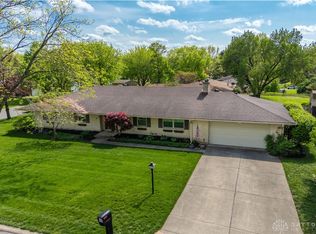 6199 Laurelhurst Ln, Dayton, OH 45459