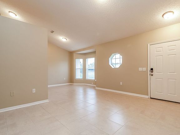 2nd image of 2925 Courtland Blvd