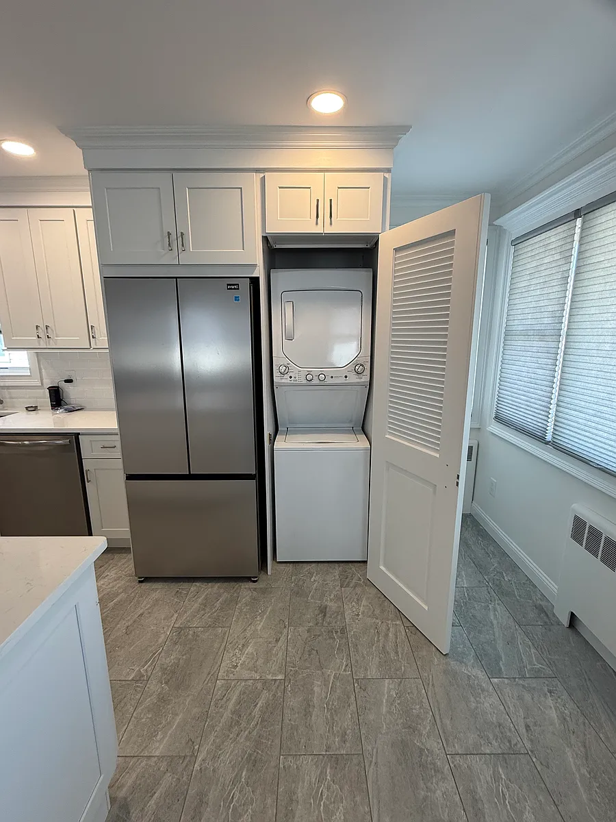 Building Photo - 111 Belmont Ave #2