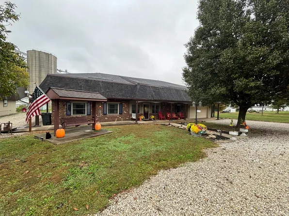 106 E 16th St, Vincennes, IN 47591