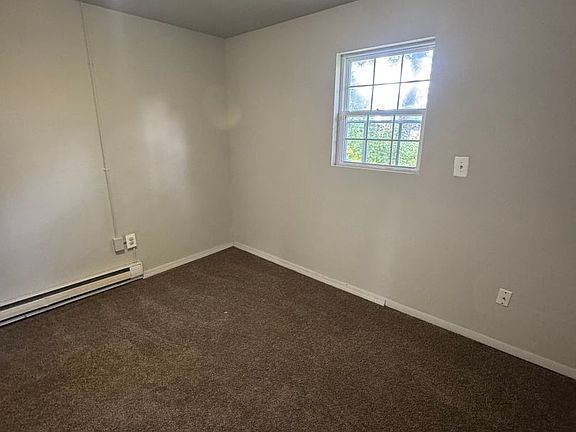 4th image of 2517 Evans St