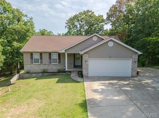 205 Summer Set Dr, De Soto, MO 63020