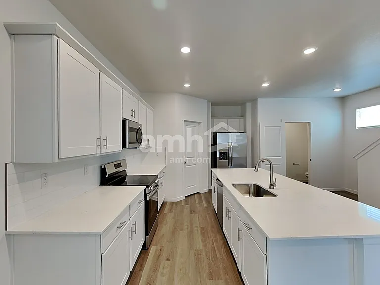 26199 E Calhoun Cir — Photo 3