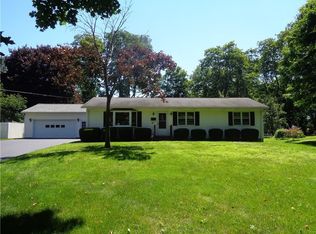 27 Linden St, Avon, NY 14414