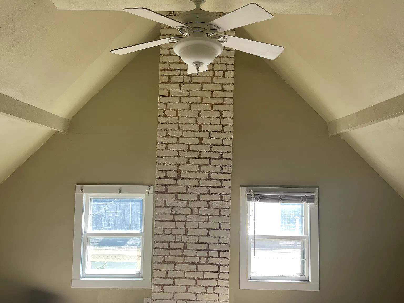 1 bed, 1750 sqft, $1,500 — Photo 2