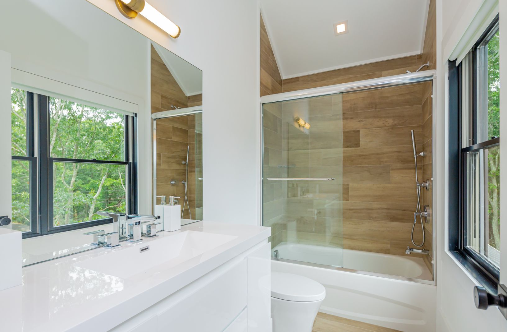  En-Suite Guest Bath