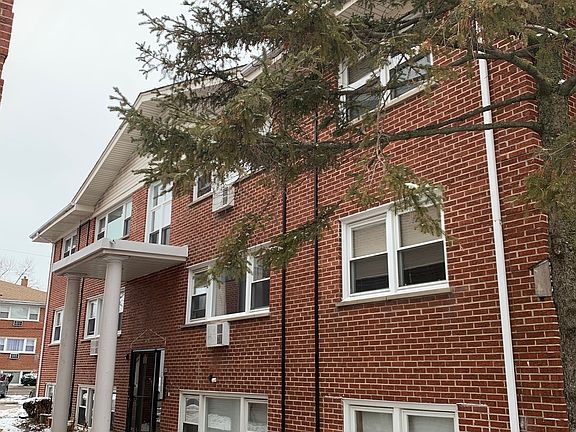 2nd image of 10145 Hartford Ct APT 2B