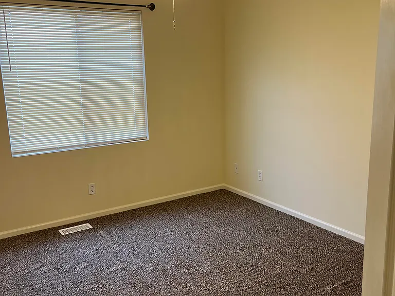 15843 Cottonwood St — Photo 13
