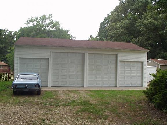 Oversized Garage