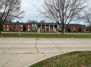 22021 E Eleven Mile Rd #11, Saint Clair Shores, MI 48081