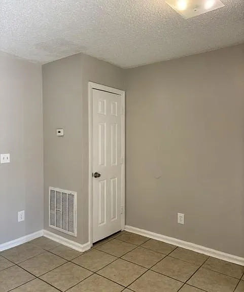 Unit Photo