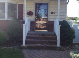 180 Pittsburgh Ave, Massapequa, NY 11758