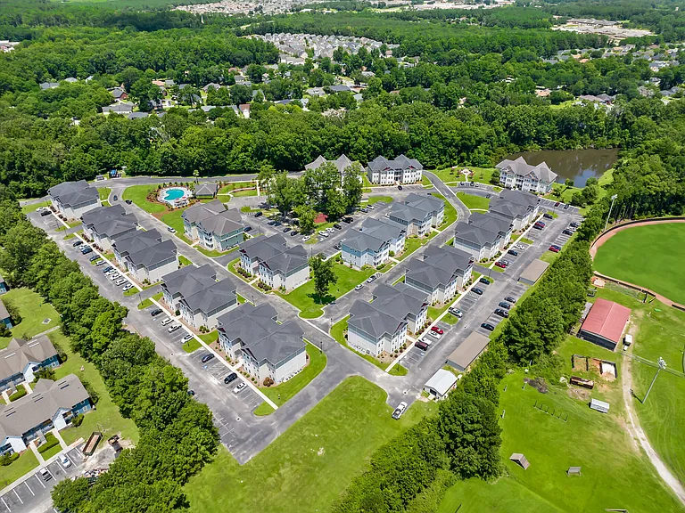 Latitude at Richmond Hill — Photo 16