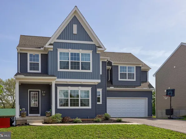 111 Schoolhouse Ln, Windsor, PA 17366