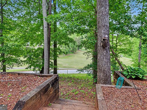 2nd image of 251 Shakespeare Dr Unit 323