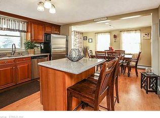 26 Mango Cir, Watertown, CT 06779