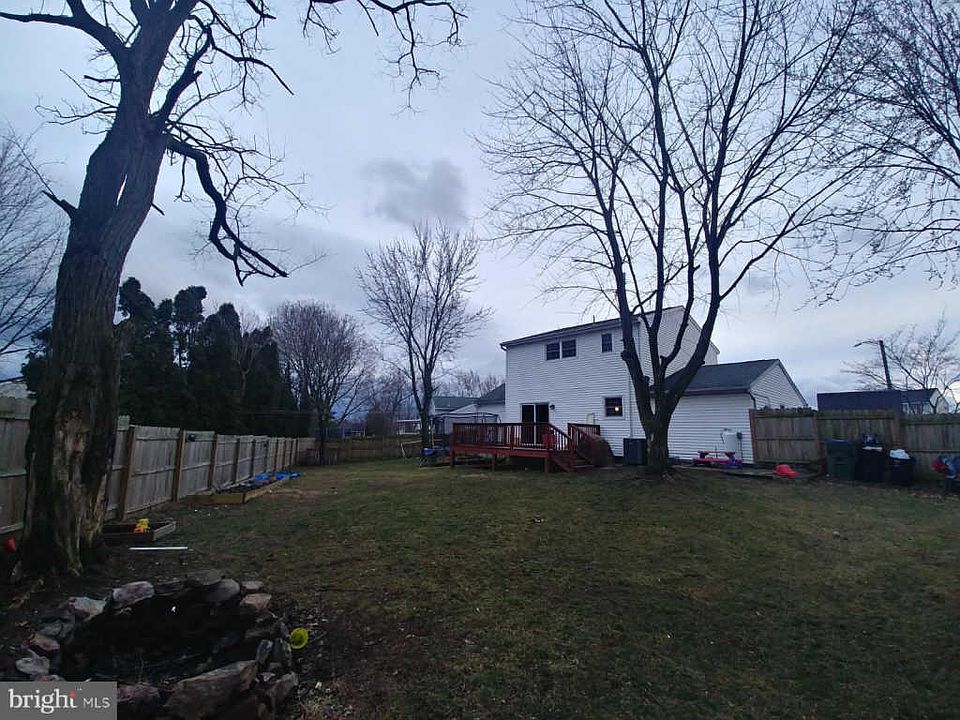 2nd image of 4509 Bolton Notch Pl