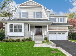 42 Villa Rd, Larchmont, NY 10538