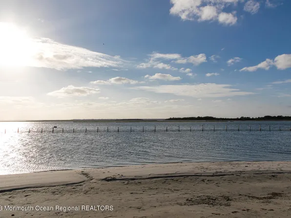 356 W 14th Street, Ship Bottom, NJ 08008