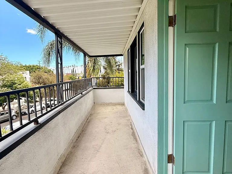 2471 W Ave 32 — Photo 31