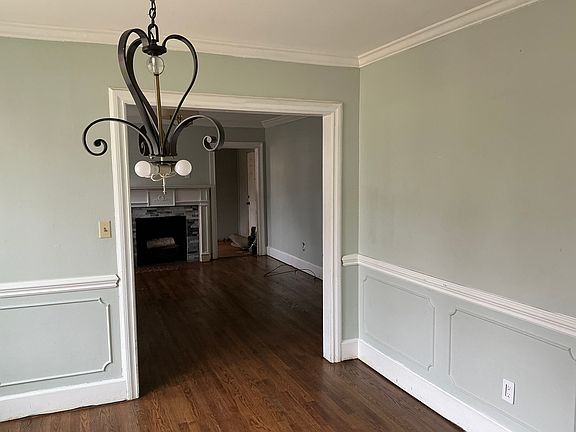 2nd image of 313 Potomac Ave