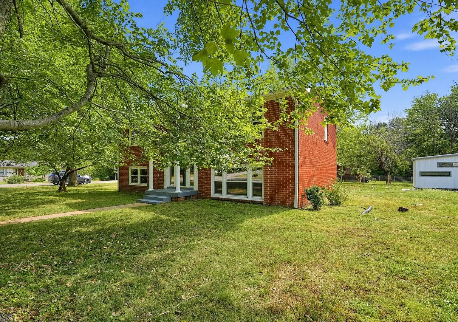 Charming 3BR House in Nashville — Photo 2