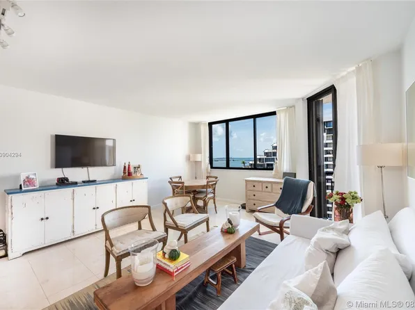 540 Brickell Key Dr APT 1815, Miami, FL 33131